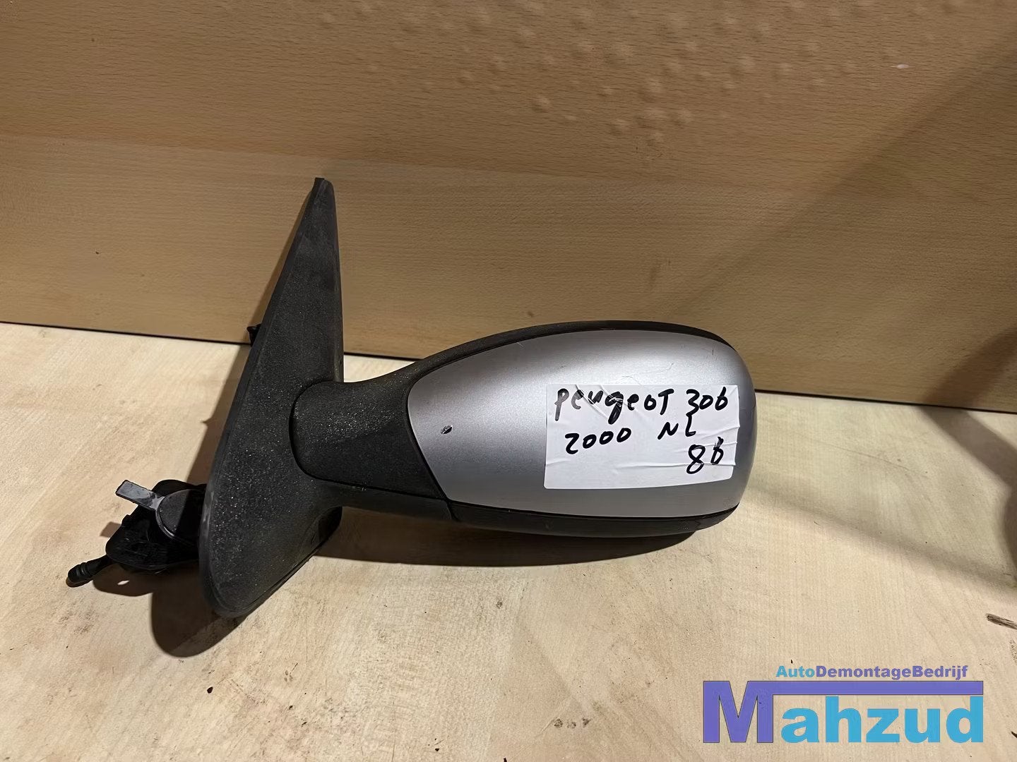 PEUGEOT 306 BREAK links grijs spiegel buitenspiegel 1994-200, Taurusavenue 1
2132 LS  Hoofddorp, NL, Gebruikt, Contact.group@renault.com