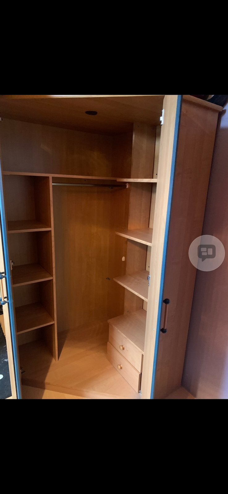Garde de robe é coin en bois, Enlèvement, Utilisé