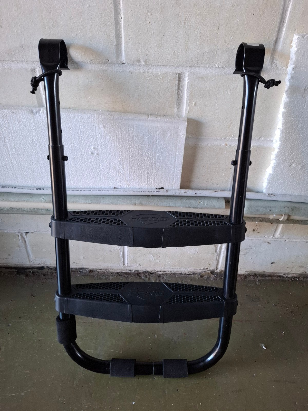 Ladder voor trampoline of zwembad merk Berg, Ophalen
