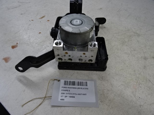 ABS POMP Ford USA Mustang VI Fastback (GR3C2C219BE), Gebruikt, Mevr. I. Hauben, Rue de l'Espoir 34 34
4030  GRIVEGNÉE, BE, Info@Collignon.be