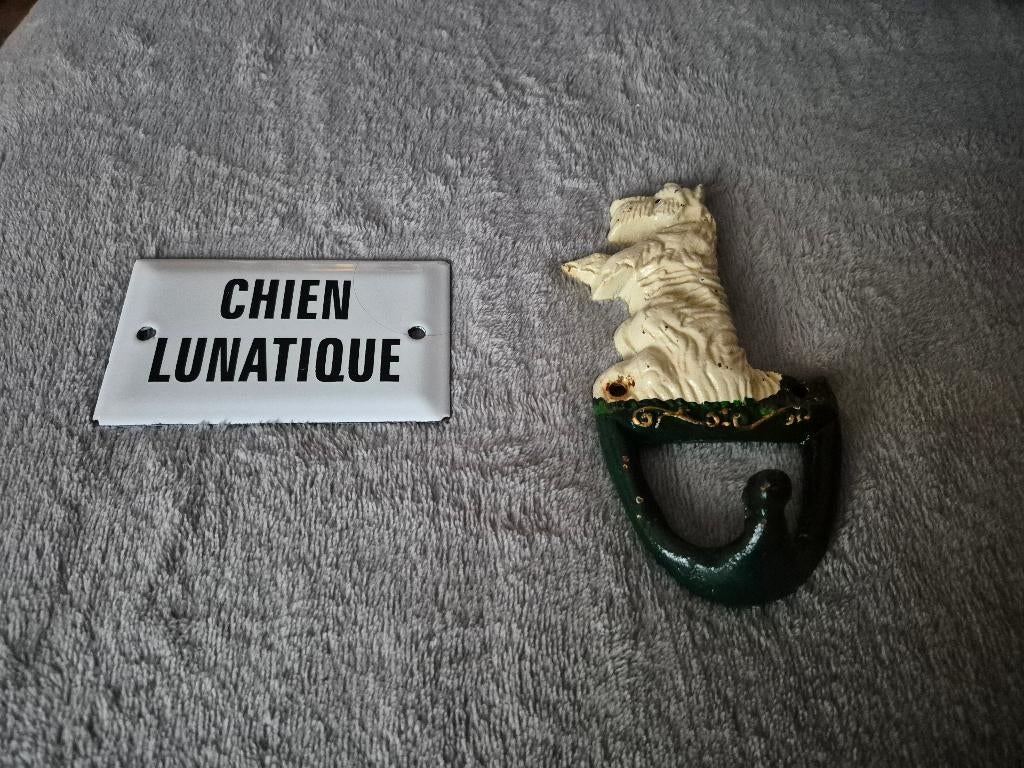 Lot de 2 suspensions en métal chien, Animaux & Accessoires, Enlèvement ou Envoi, Utilisé