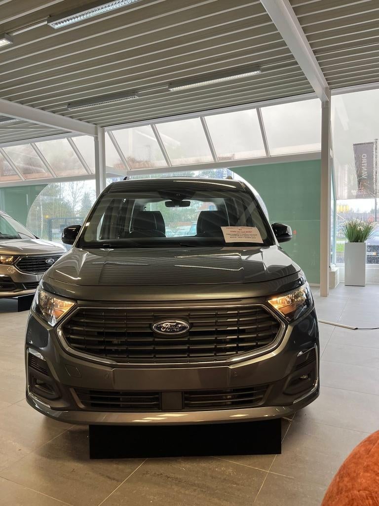 Ford Tourneo Connect L1 Titane - PROMO, Argent ou Gris, Achat, Euro 6, 5 portes