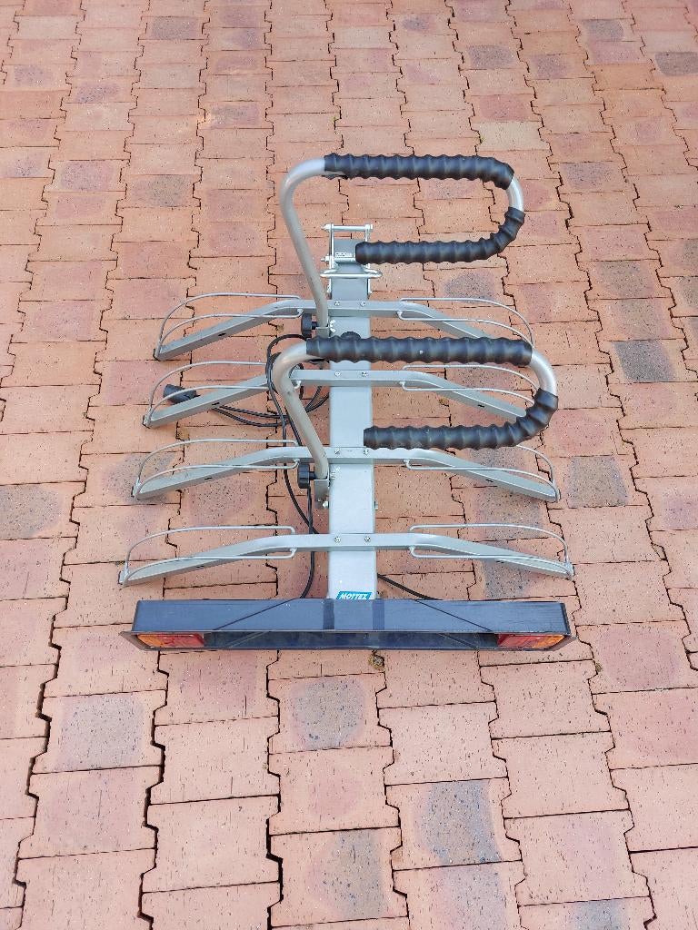 Porte vélos - 4 vélos - 60 kg, Enlèvement, 3 vélos ou plus, Utilisé, Support d'attelage