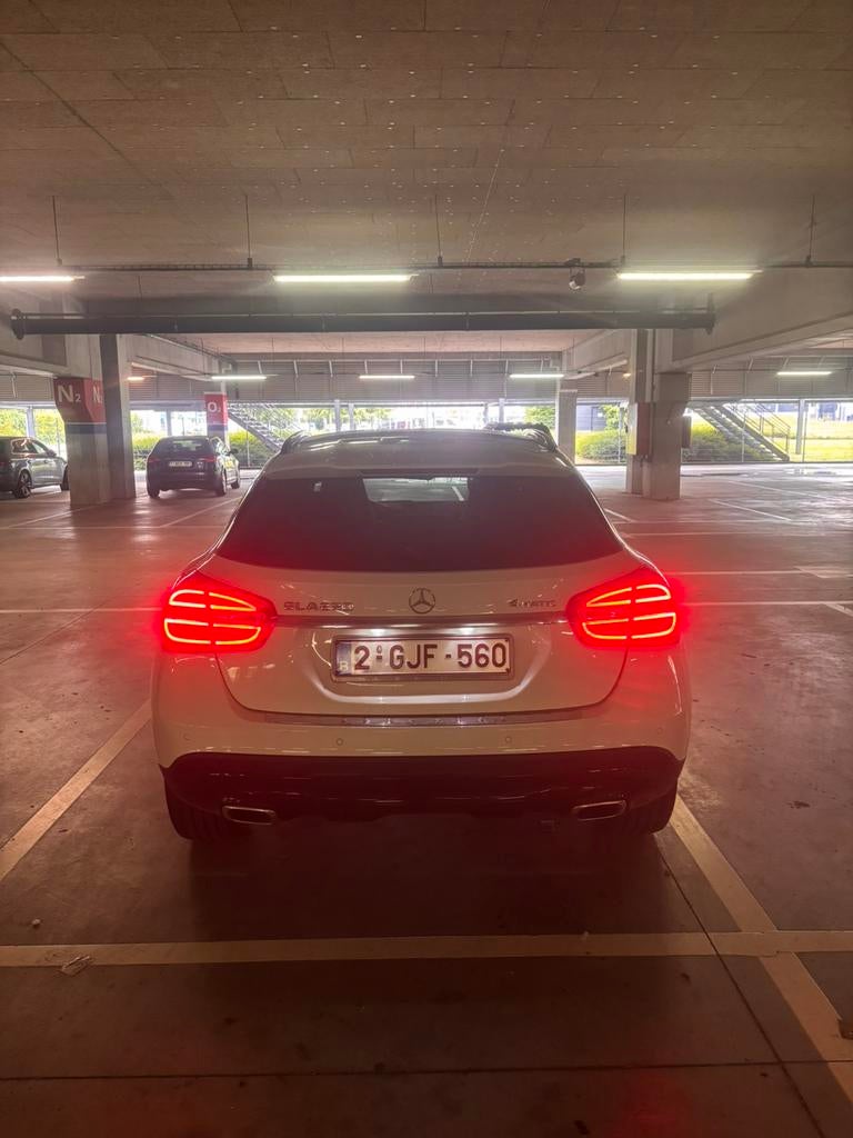 Mercedes GLA 220 4 matic, Autos, Mercedes-Benz, Entreprise, GLA, Toit panoramique, Enlèvement