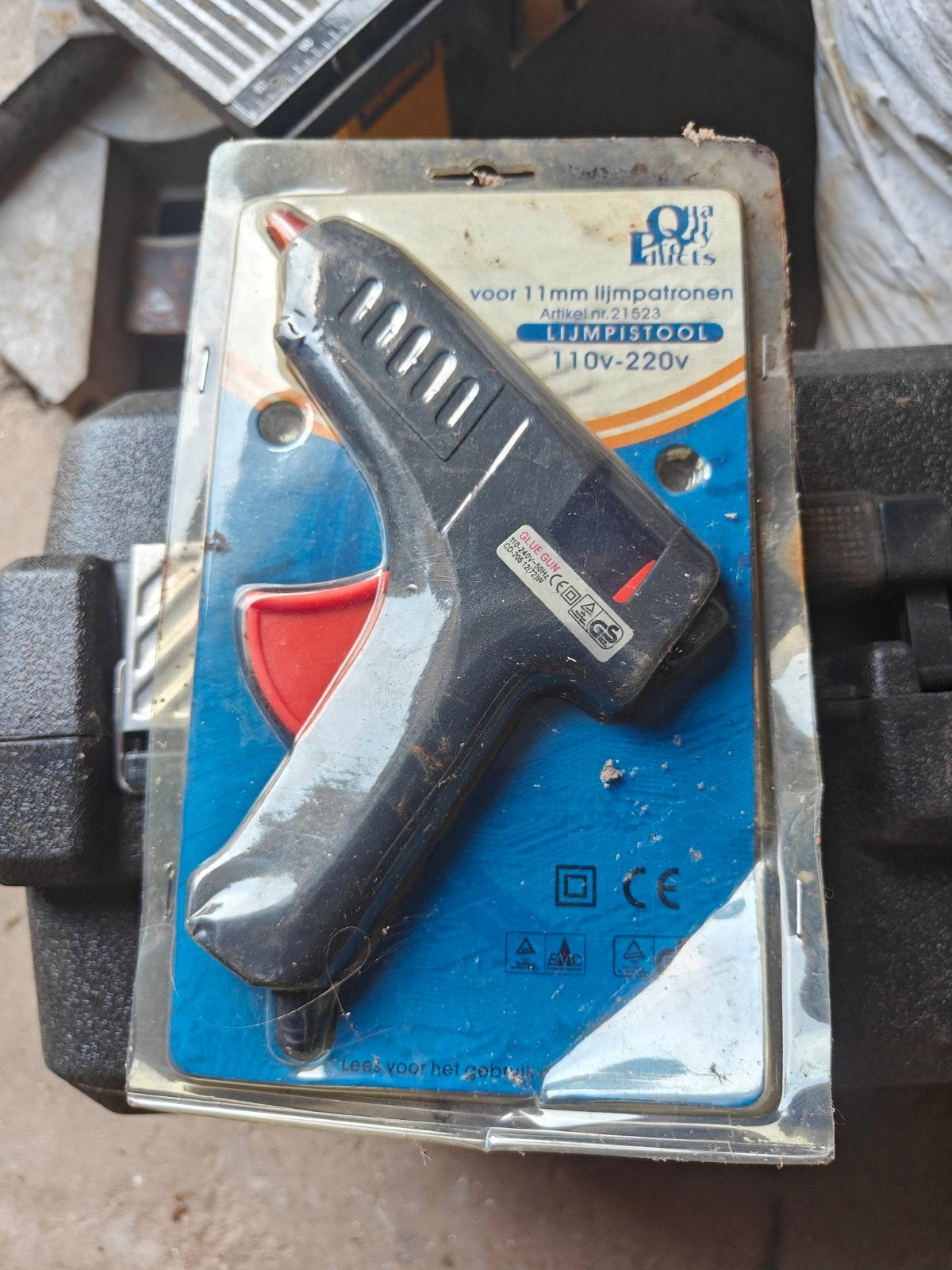 Lijmpistool, Ophalen