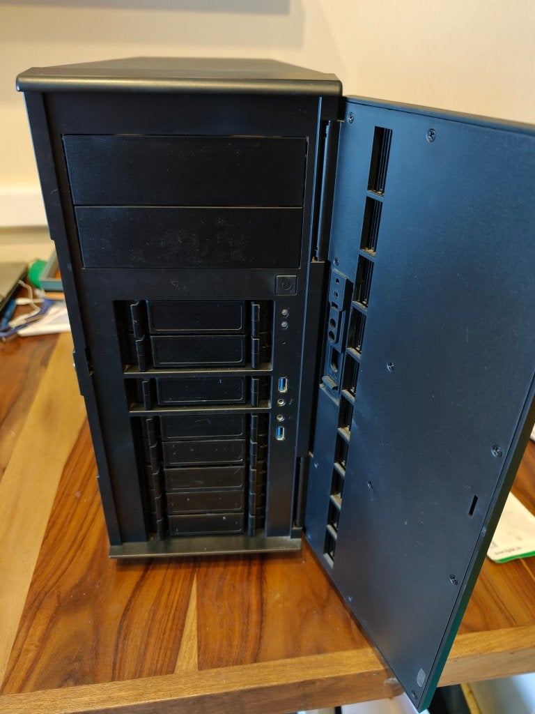 Boitier PC / NAS Silverstone CS380 8-bay, Informatique & Logiciels, Enlèvement ou Envoi, Comme neuf