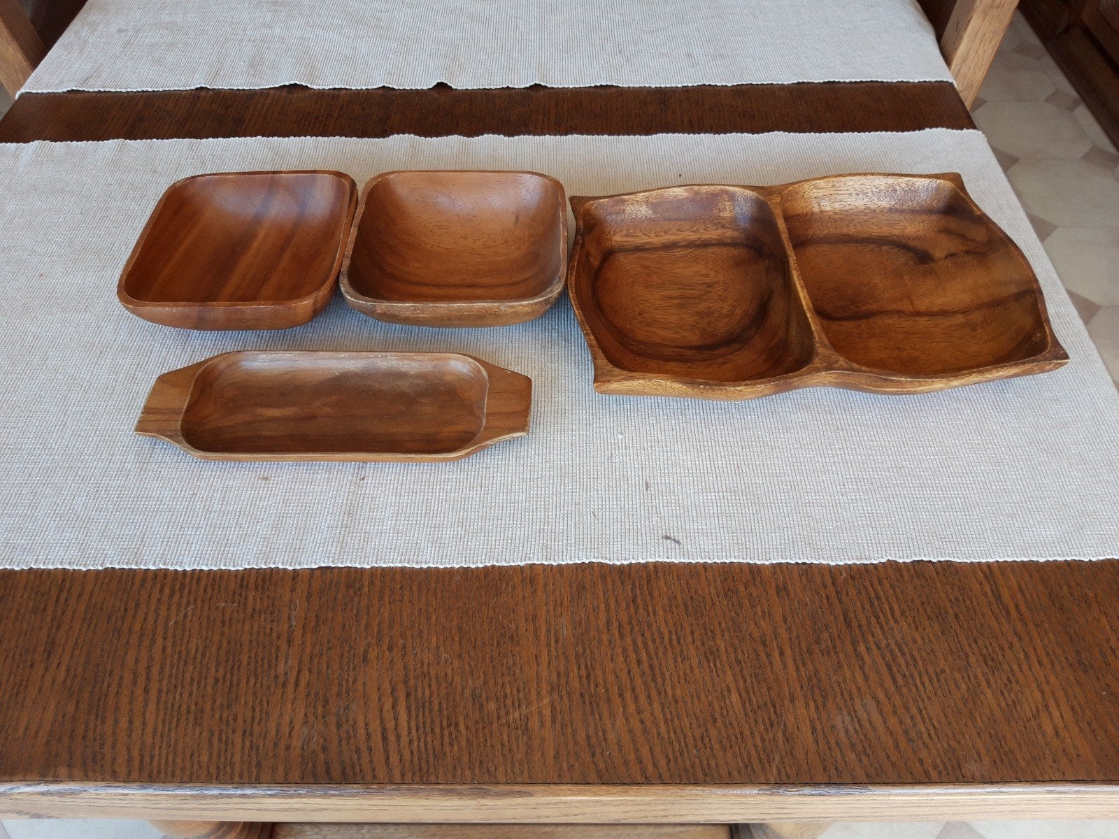 Plats apéritifs, Enlèvement, Comme neuf, Rectangulaire, Bois