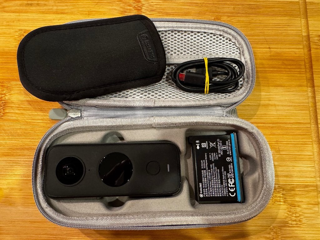 Insta 360 one x2, Envoi, Utilisé, Autres marques