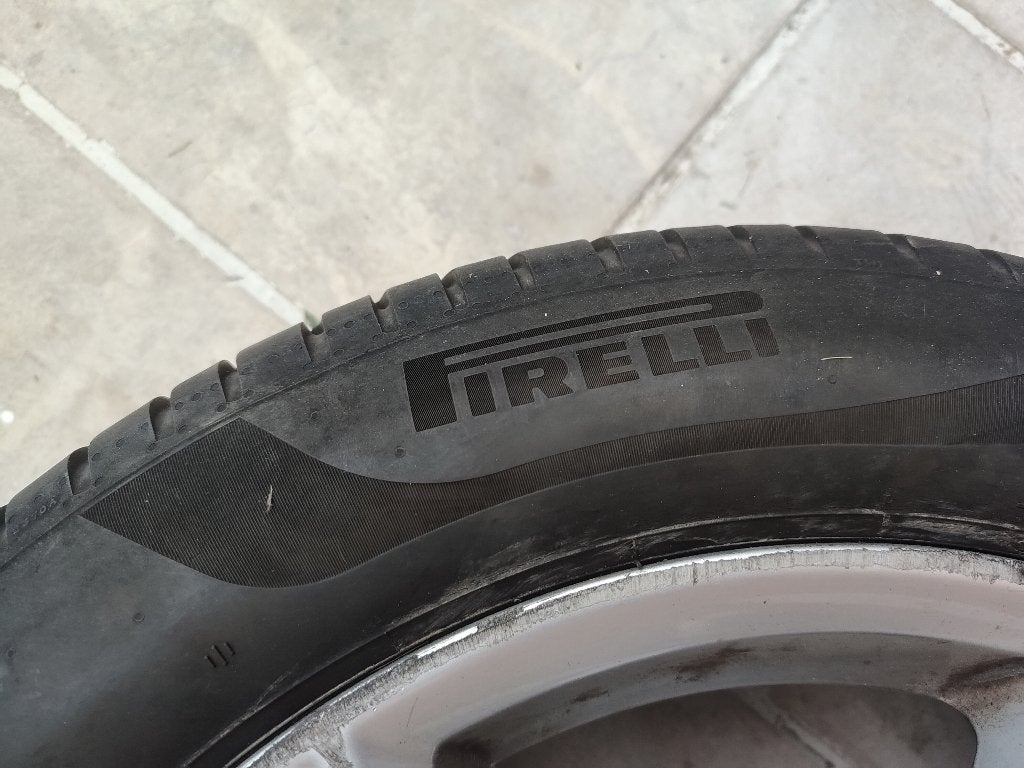 Velg Audi met band Pirelli Cinturato P7 215/55 R17, Auto-onderdelen, Banden en Velgen, Ophalen, Banden en Velgen