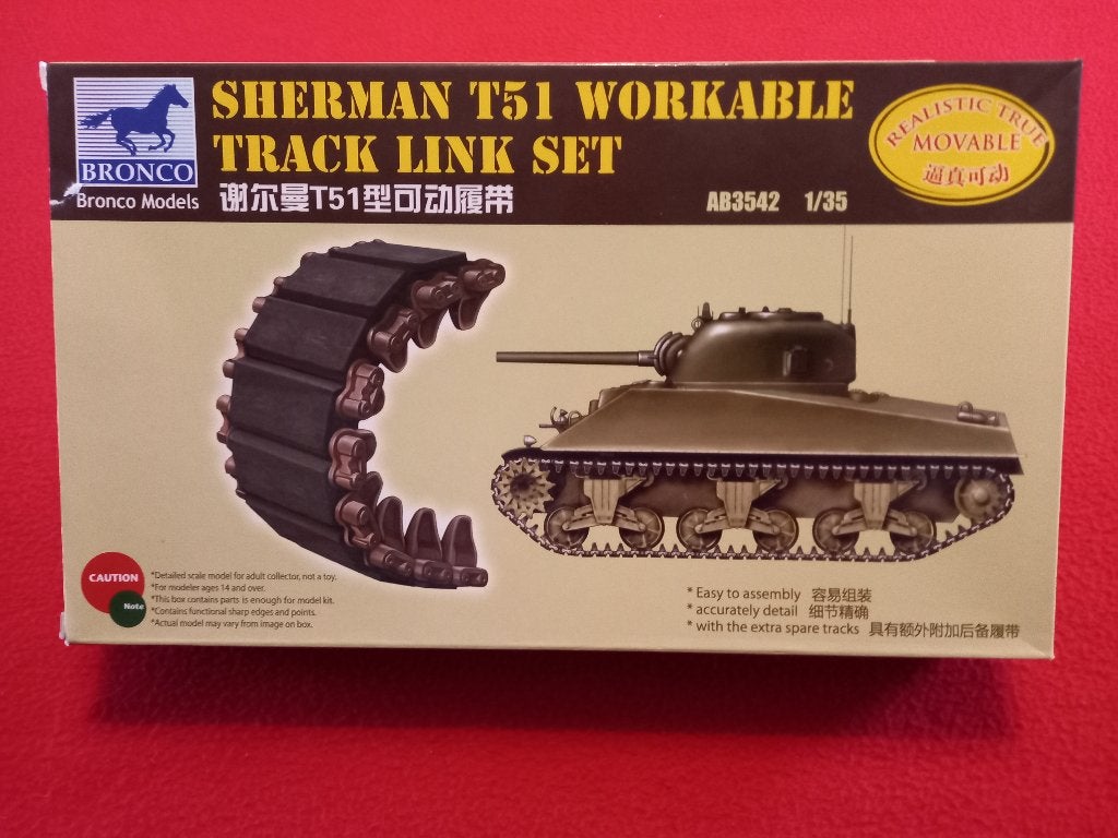 1/35 BRONCO Models : AB3542 Sherman T51 Workable Tracks, Hobby en Vrije tijd, Modelbouw | Auto's en Voertuigen, Tank, 1:32 tot 1:50