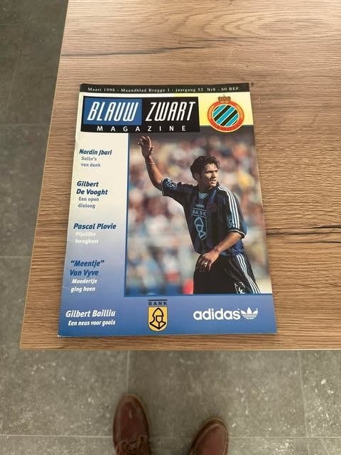 blauw zwart mgazine maart 1998 Nordin Jbari, Info@nclibnk.ba, Gebruikt, Ophalen of Verzenden, Club Brugge