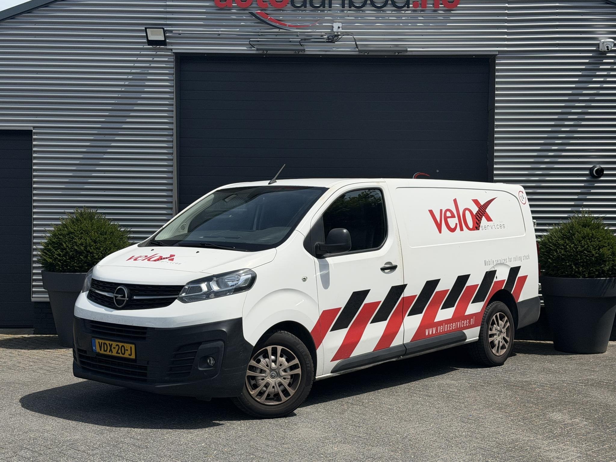 Opel Vivaro 2.0 CDTI L2H1 Edition Navigatie | Camera | DAB |, Auto's, 122 pk, Euro 6, 4 cilinders, Leder en Stof