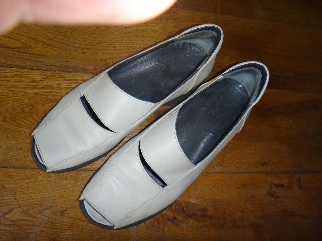 T.K. leren dames schoenen, enkel keren gebruikt, maat 40., Kleding | Dames, Schoenen met lage hakken, Wit, Ophalen of Verzenden