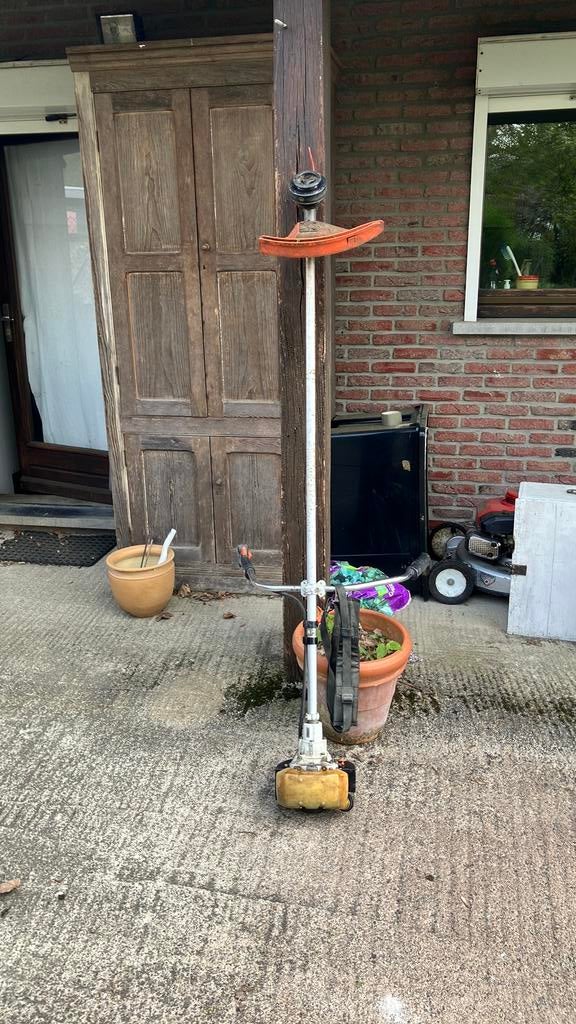 Débroussailleuse stihl fs86, Enlèvement, Comme neuf