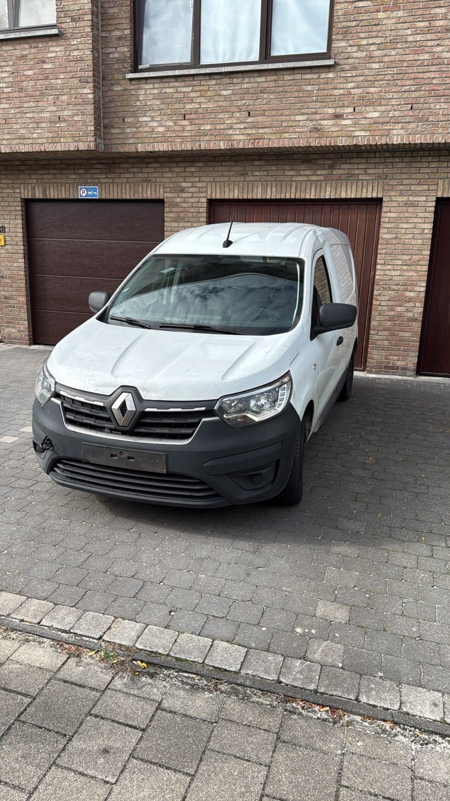 Renault express moet weg info +32483319550 probleem metmotor, Enlèvement, Avant, Renault