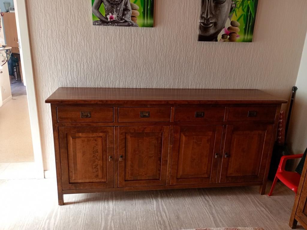 In heel goede staat eetplaats met vitrine, Ophalen