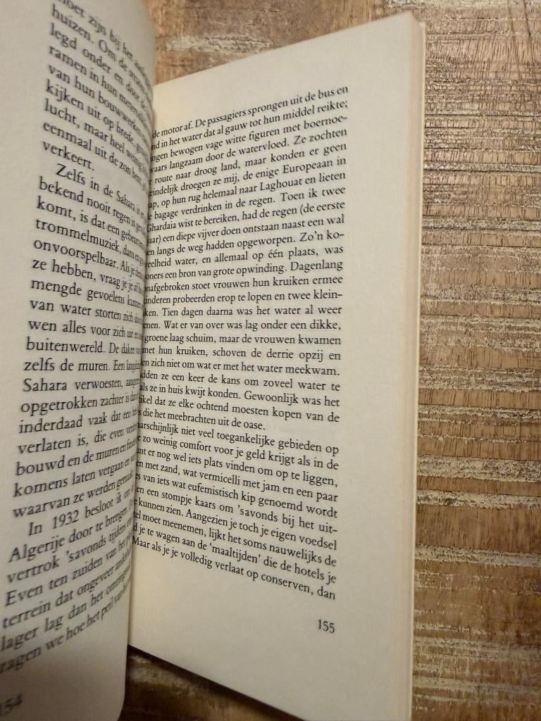 Hun hoofden zijn groen en hun handen blauw - Paul Bowles, Livres, Récits de voyage, Enlèvement ou Envoi, Utilisé, Paul Bowles