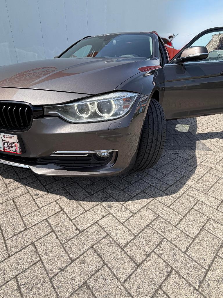 BMW 318D F31 Touring — Zeer nette staat • Navi •  Rijklaar, Auto's, BMW, 100 kW, Stof, Zwart, 4 cilinders