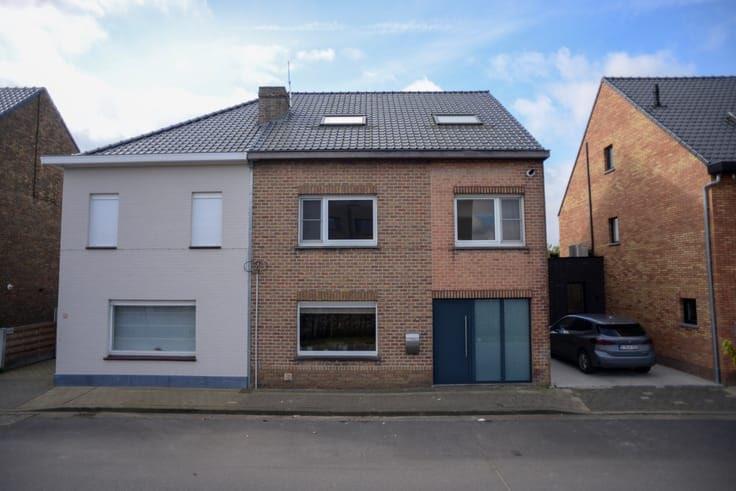 Ruime halfopen gezinswoning met zuidgerichte tuin - Oostkamp, Immo, Maisons à vendre, Province de Flandre-Occidentale, 193 m²