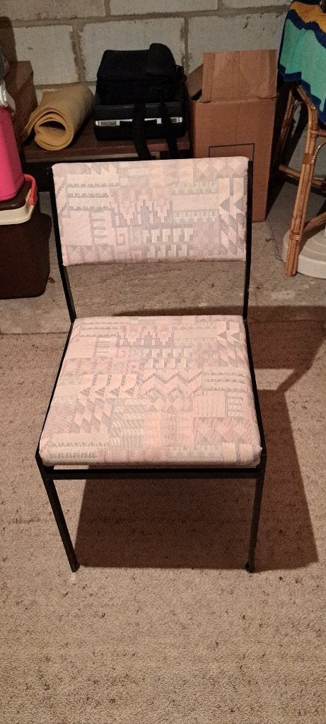 8 vintage stoelen – stevig staal, retro charme!, Autres couleurs, Vintage metalen stoelen, Enlèvement, Métal