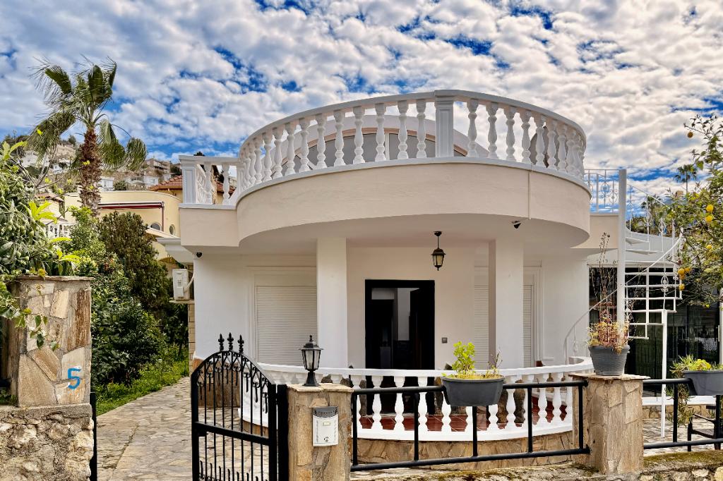 2+1 villa met zeezicht en privégrond — Kargıcak, Immo, 110 m², 3 kamers, Turkije, Stad