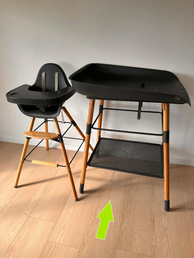 Childhome 'Evolux' verzorgingstafel met extra accessoires, Kinderen en Baby's, Ophalen, Zo goed als nieuw, Tafel
