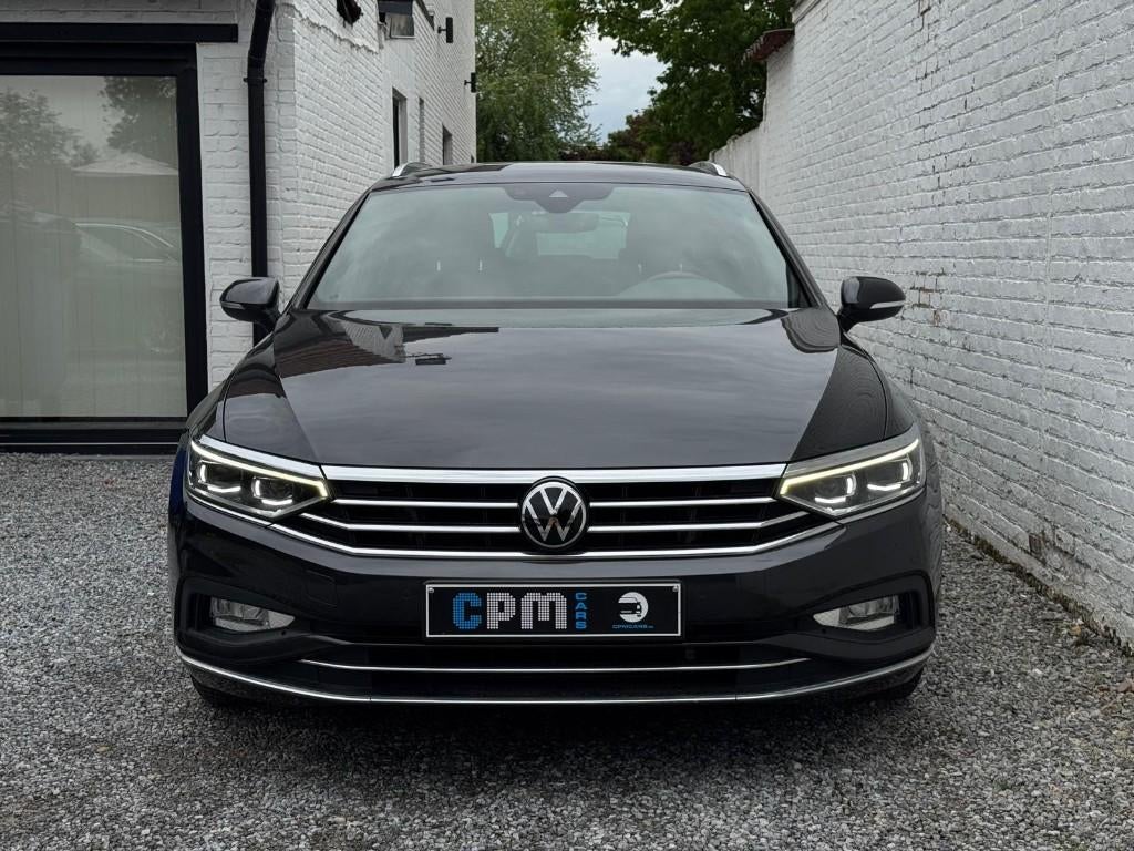 Volkswagen Passat Variant 1.5 TSI * CAMERA * CARPLAY * NAVI, 4 cilinders, Leder, Zilver of Grijs, Passat