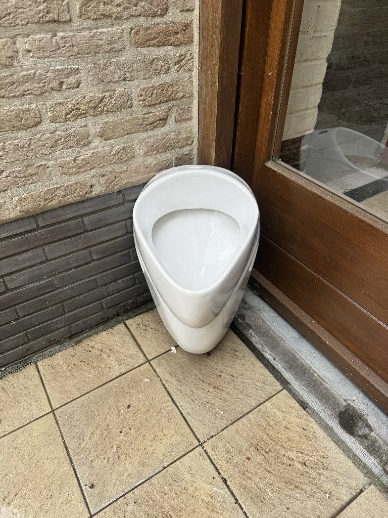 Urinoir ALLIA, Ophalen, Gebruikt, Steen, Toilet