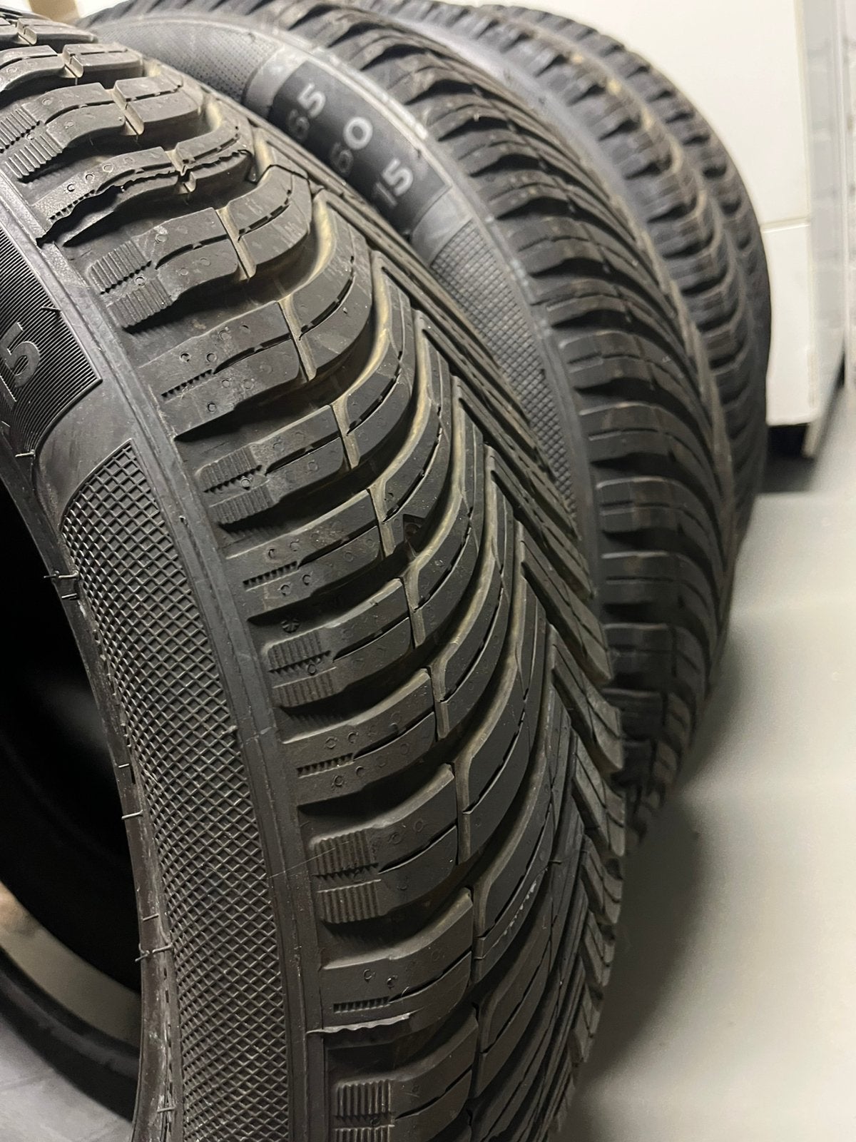 4 pneus Kleber  Quadraxer 3 All season 165/60 R15 77 H, Autos : Pièces & Accessoires, 15 pouces, 4 Saisons, Pneu(s), Enlèvement