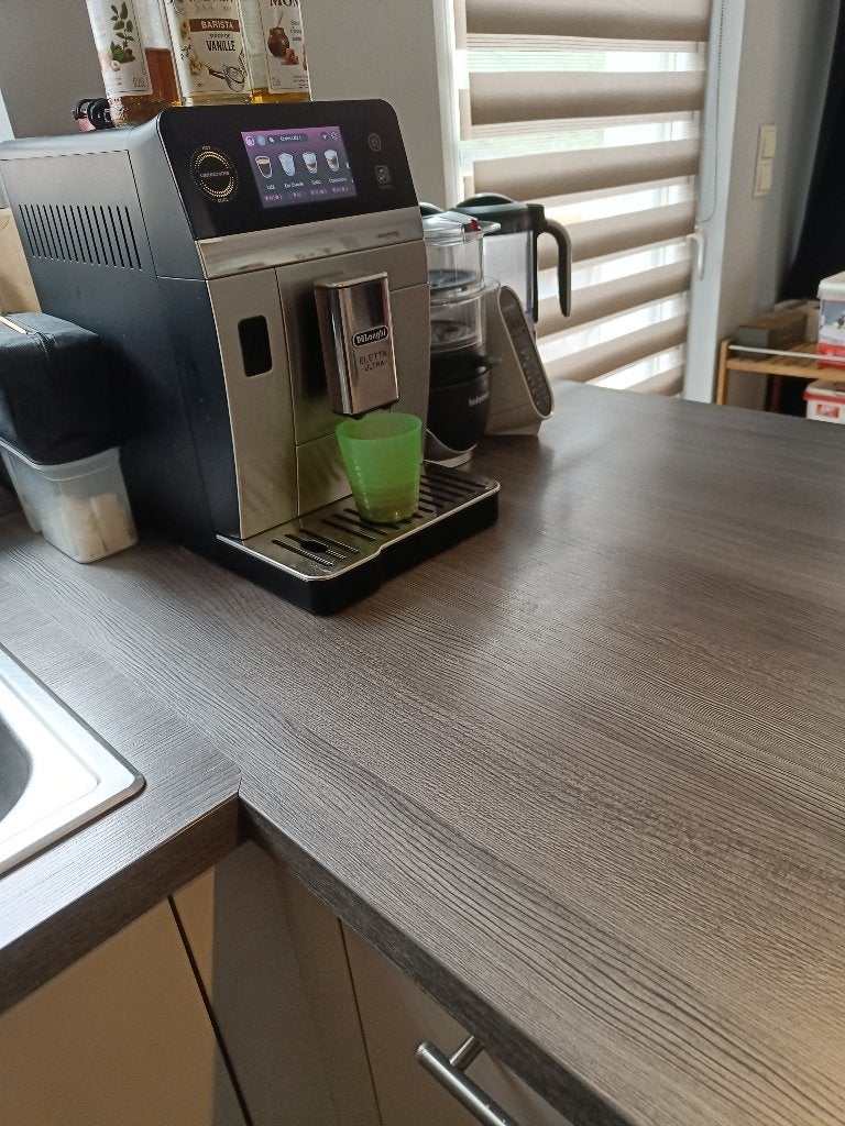 DE’LONGHI ELETTA ULTRA – COMME NEUVE – 3 MOIS, Electroménager, Autres modèles, Réservoir d'eau amovible, 2 à 4 tasses, Enlèvement