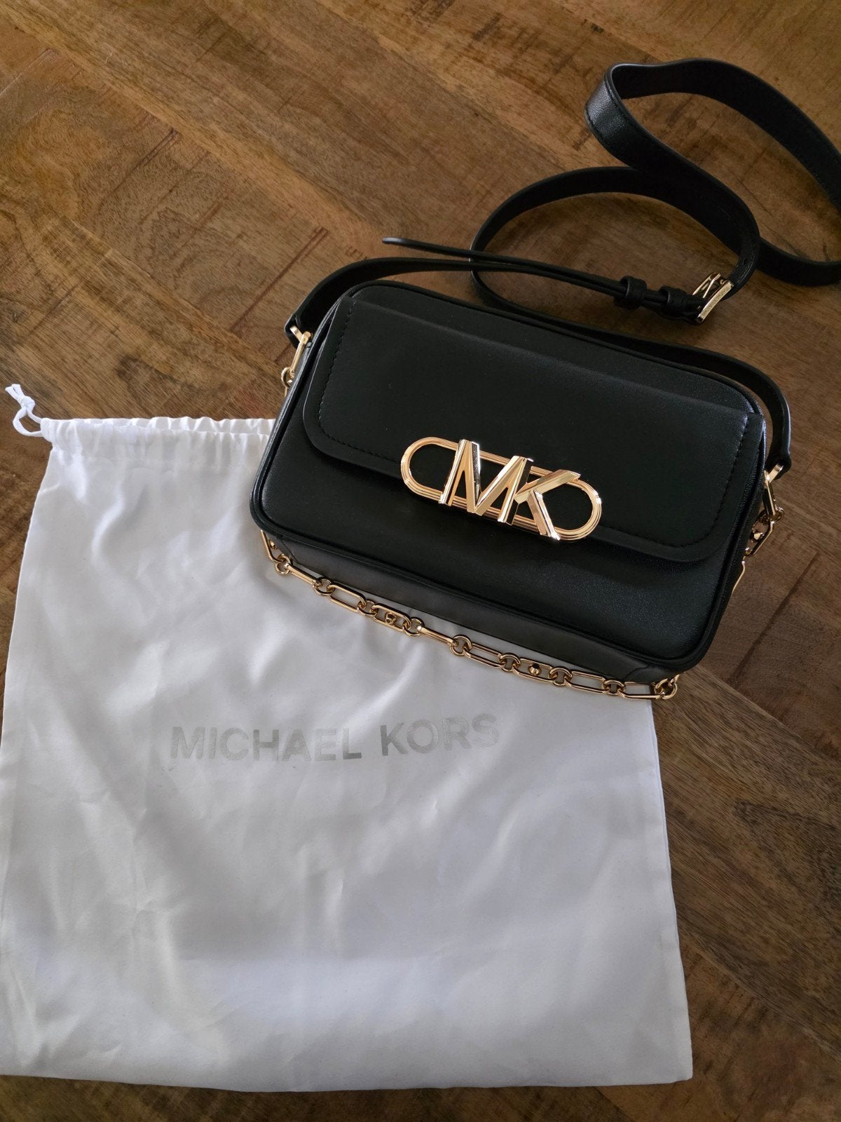Michael Kors, Enlèvement