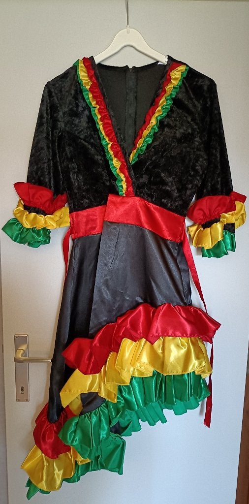 Jurk (Braziliaans Getint), Kleding | Dames, Gelegenheidskleding, Ophalen of Verzenden, Zo goed als nieuw, Maat 38/40 (M), Overige typen