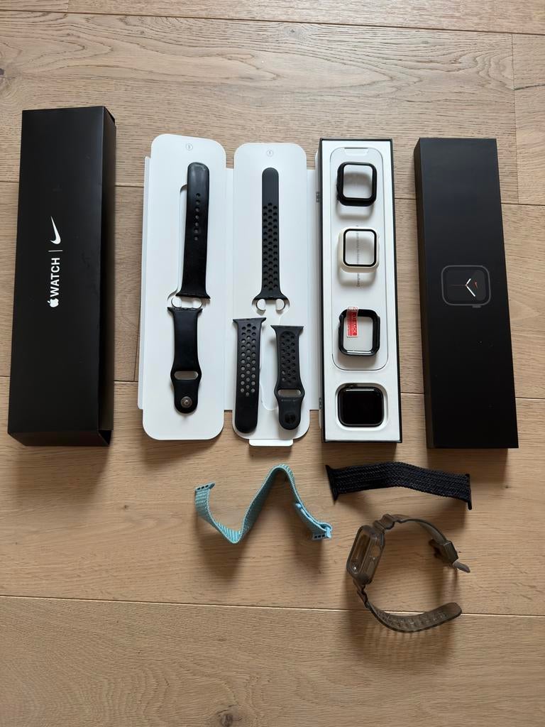 Apple watch SE, Gebruikt, Zwart, IOS, Ophalen of Verzenden