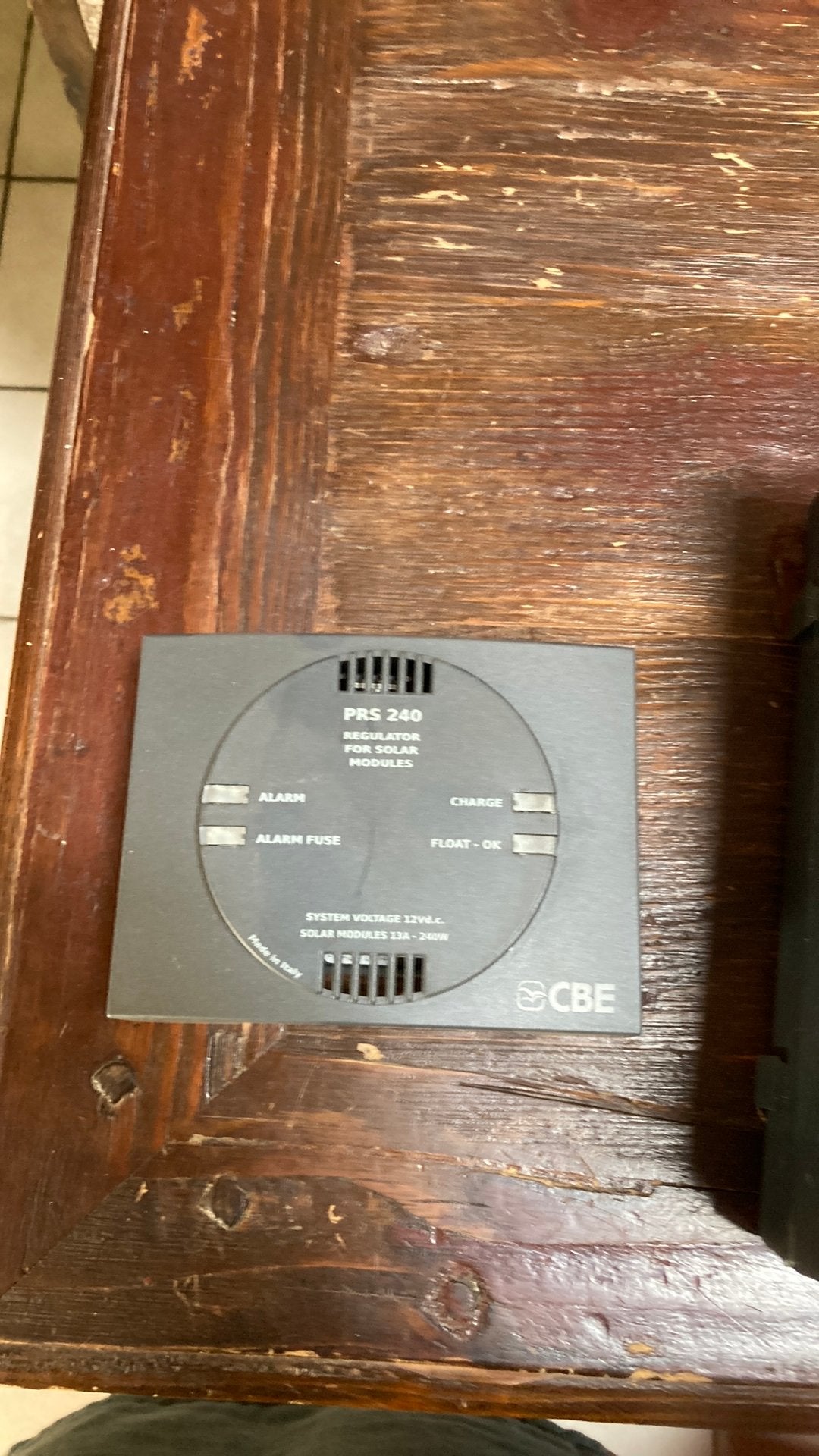 Zonnepaneel  sturing voor camper, Audio, Tv en Foto, Ophalen, Zo goed als nieuw