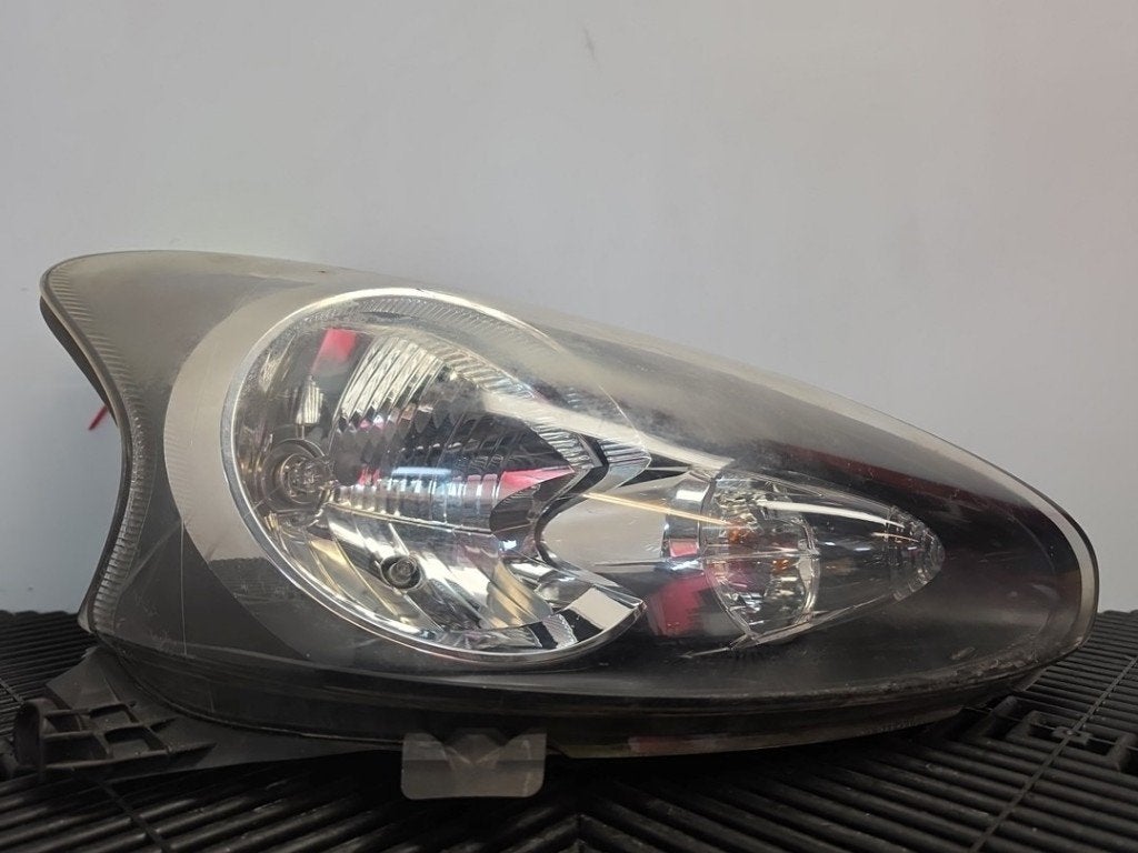 KOPLAMP RECHTS Toyota Aygo (B10) (|811300H010|), Gebruikt, Kundenbetreuung@toyota.de, Toyota, Toyota-Allee 2
50858  Köln, DE