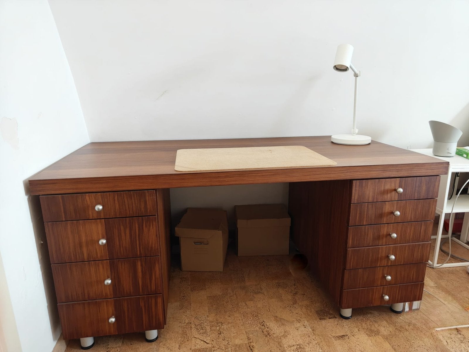 Bureau set 2 stuks - veel opbergmogelijkheden (ook apart TK), Huis en Inrichting, Bureaus, Ophalen, Hout, Bruin, Zo goed als nieuw