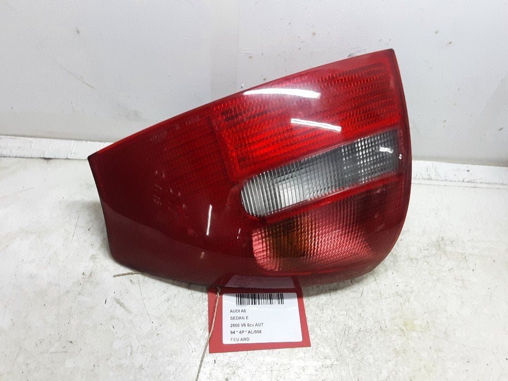 ACHTERLICHT RECHTS Audi A6 (C4) (5B5945096), Auto-onderdelen, Gebruikt, Mevr. I. Hauben, Audi, Rue de l'Espoir 34 34
4030  GRIVEGNÉE, BE