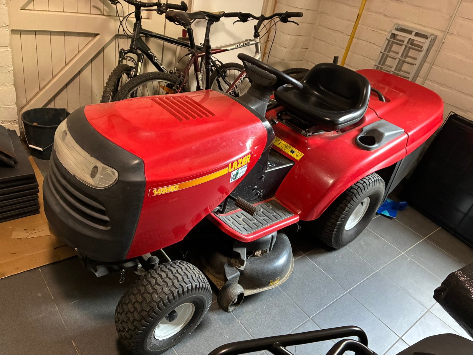 Zitmaaier Lazer, Tuin en Terras, Zitmaaiers, Ophalen, Gebruikt