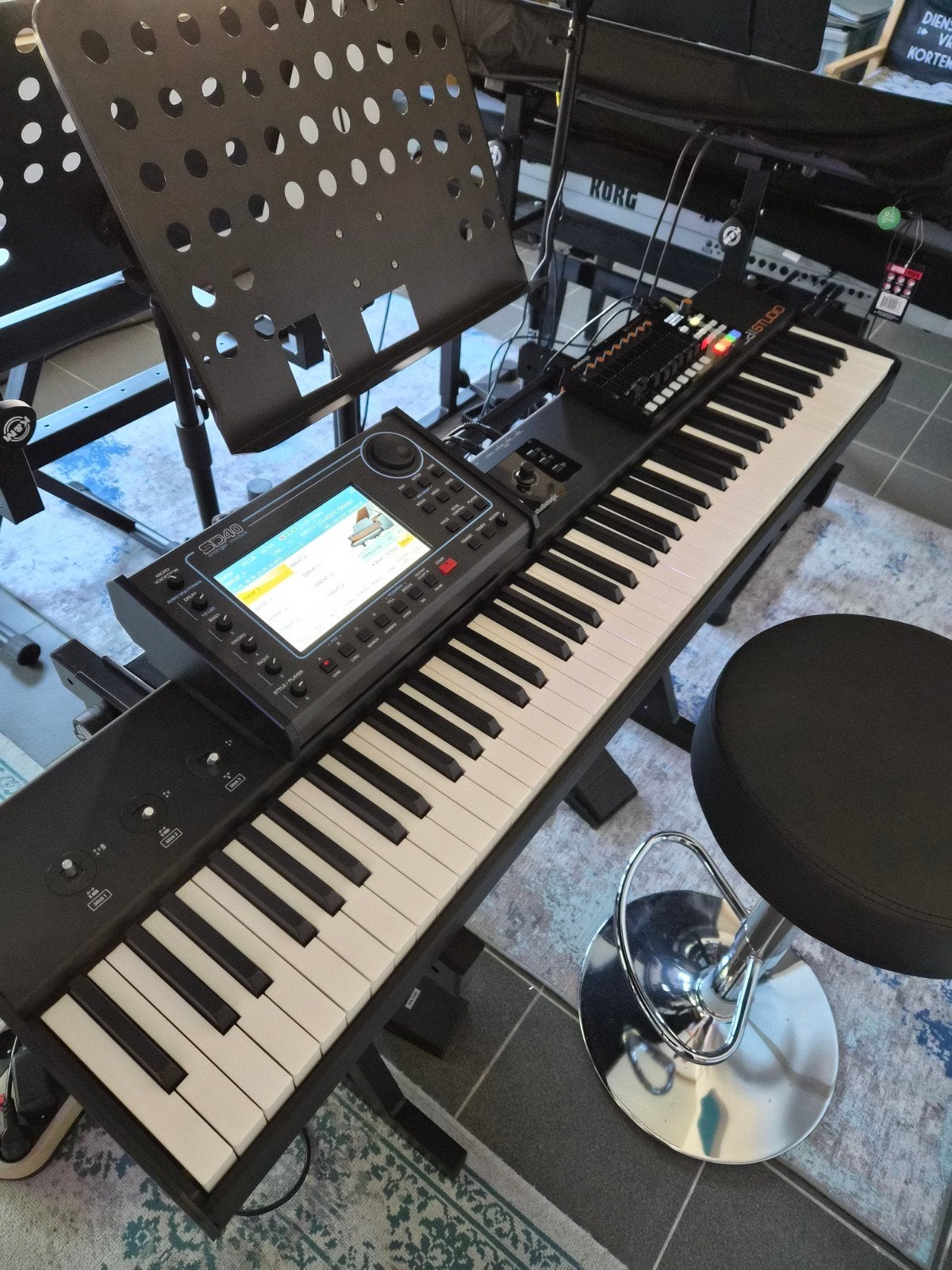 Studiologic midi piano 88 toetsen met studiologic mixface, Muziek en Instrumenten, Keyboards, Ophalen, 88 toetsen