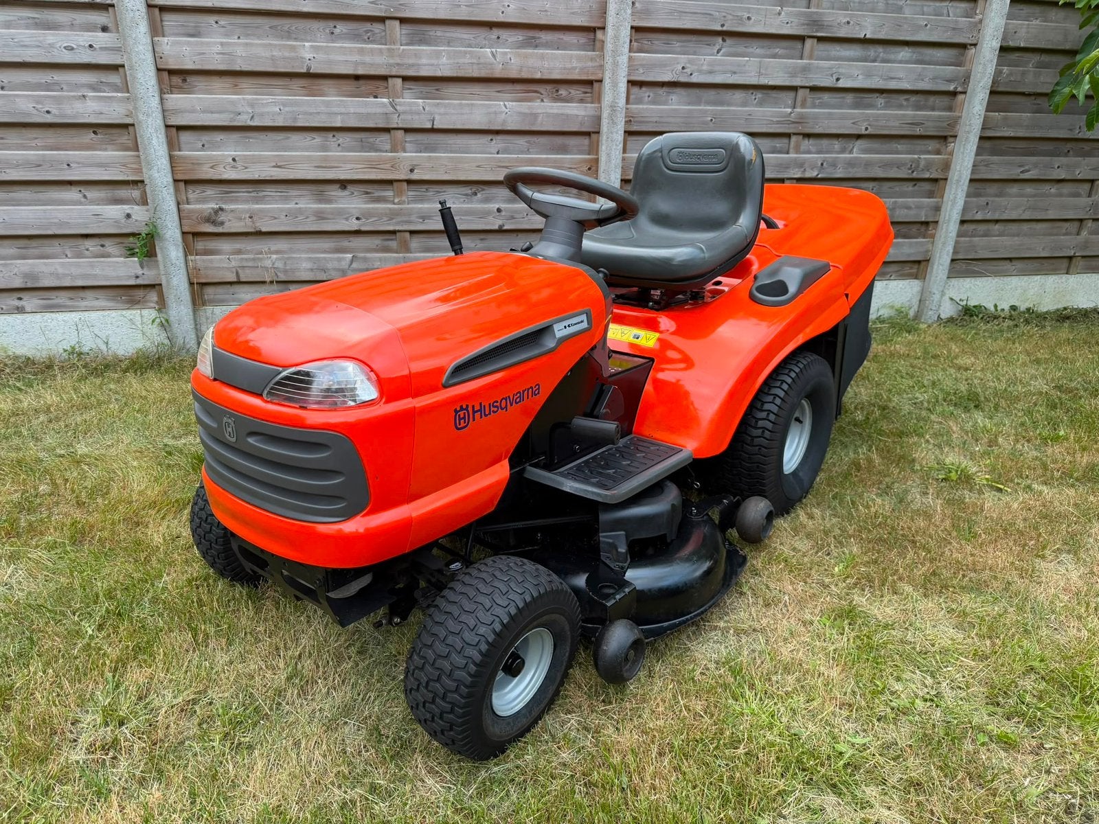 Zitmaaier husqvarna cth 150, Enlèvement, Comme neuf