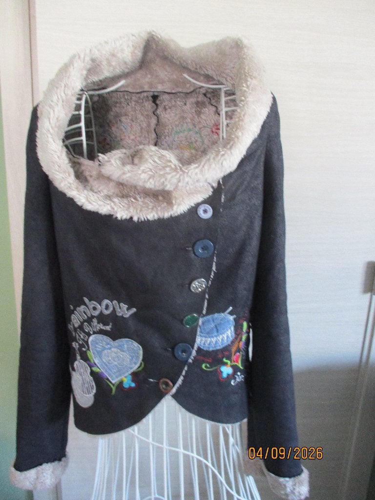 Jolie veste Desigual 40, Taille 38/40 (M), Enlèvement ou Envoi, Comme neuf, Desigual