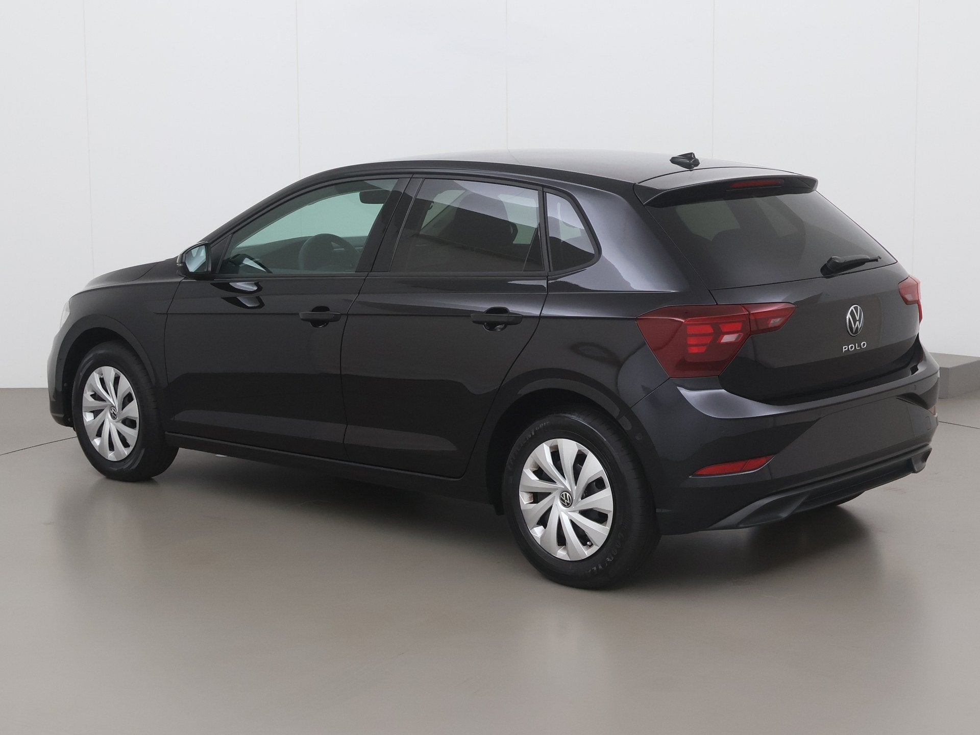 Volkswagen Polo TSI life 95 AT, Automaat, Elektrische buitenspiegels, Zwart, Bedrijf