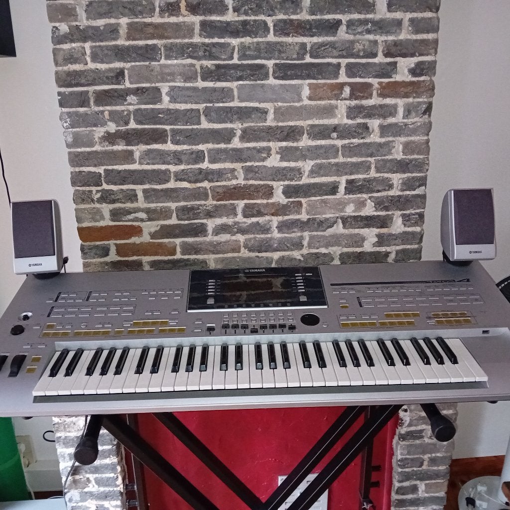 Keybord Tyros 4 met toebehoren, 61 touches, Yamaha, Enlèvement, Utilisé