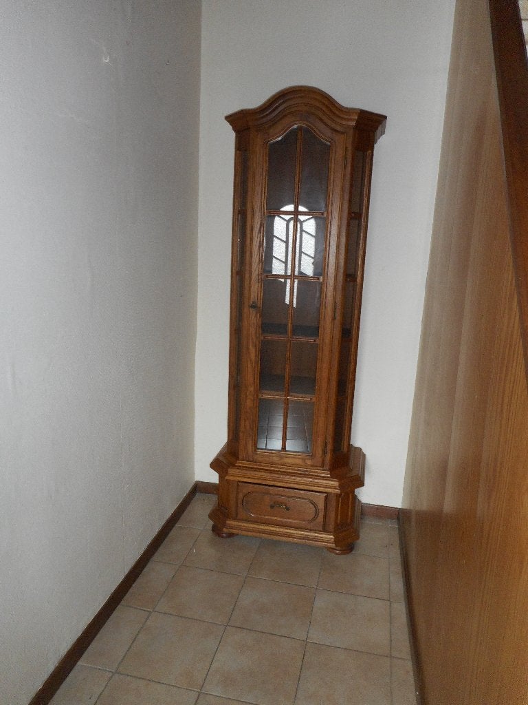 meuble vitrine, Enlèvement, Comme neuf