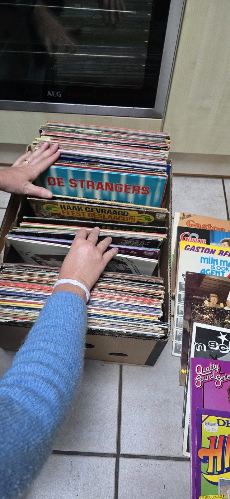 Nederlandstalige vinyl, Ophalen