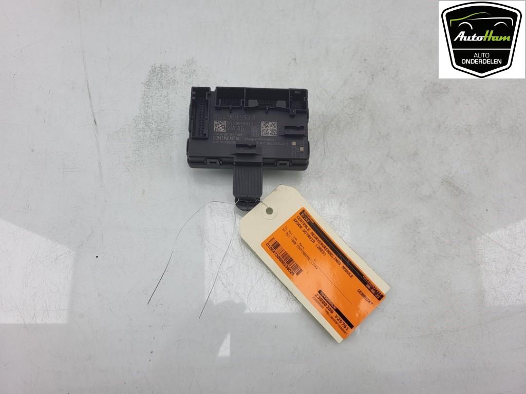 ORDINATEUR VEROUILLAGE CENTRALISE Skoda Octavia Combi (1Z5), Utilisé, Skoda