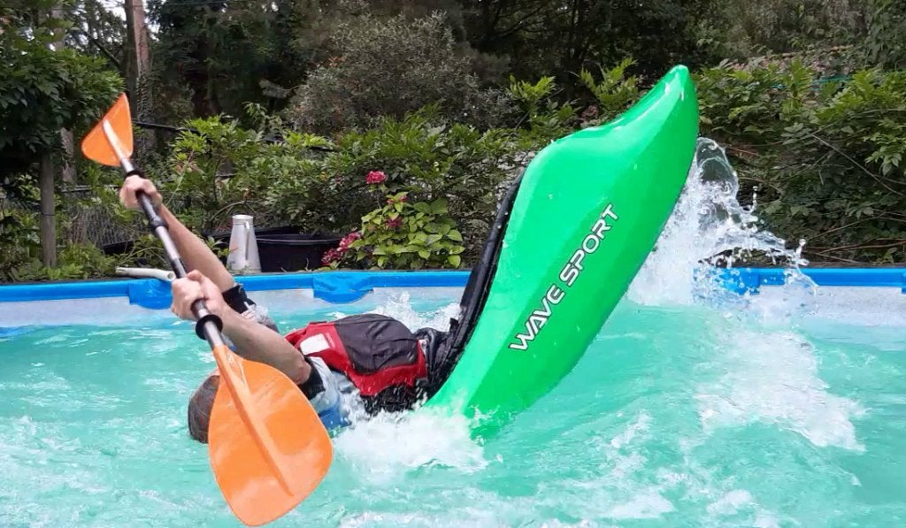 Wave Sport Mobius 57 free style en wildwater kayak, Watersport en Boten, Kajaks, Ophalen, Gebruikt, 1-persoons