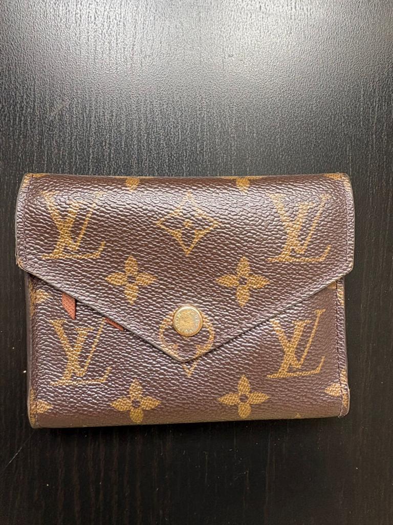 Louis vuitton Victorine wallet, Handtassen en Accessoires, Portemonnees, Ophalen of Verzenden, Zo goed als nieuw