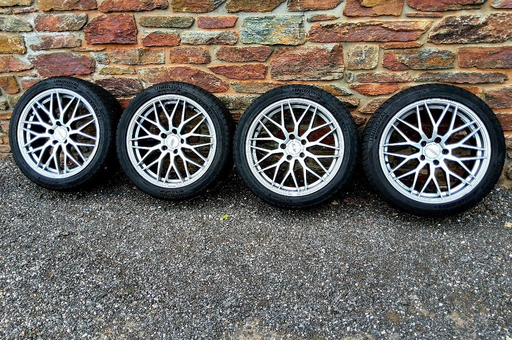 Roues alu Audi A5 avec très bons pneus hiver 245/40-18, Autos : Pièces & Accessoires, Pneus & Jantes, Pneus et Jantes, 245 mm