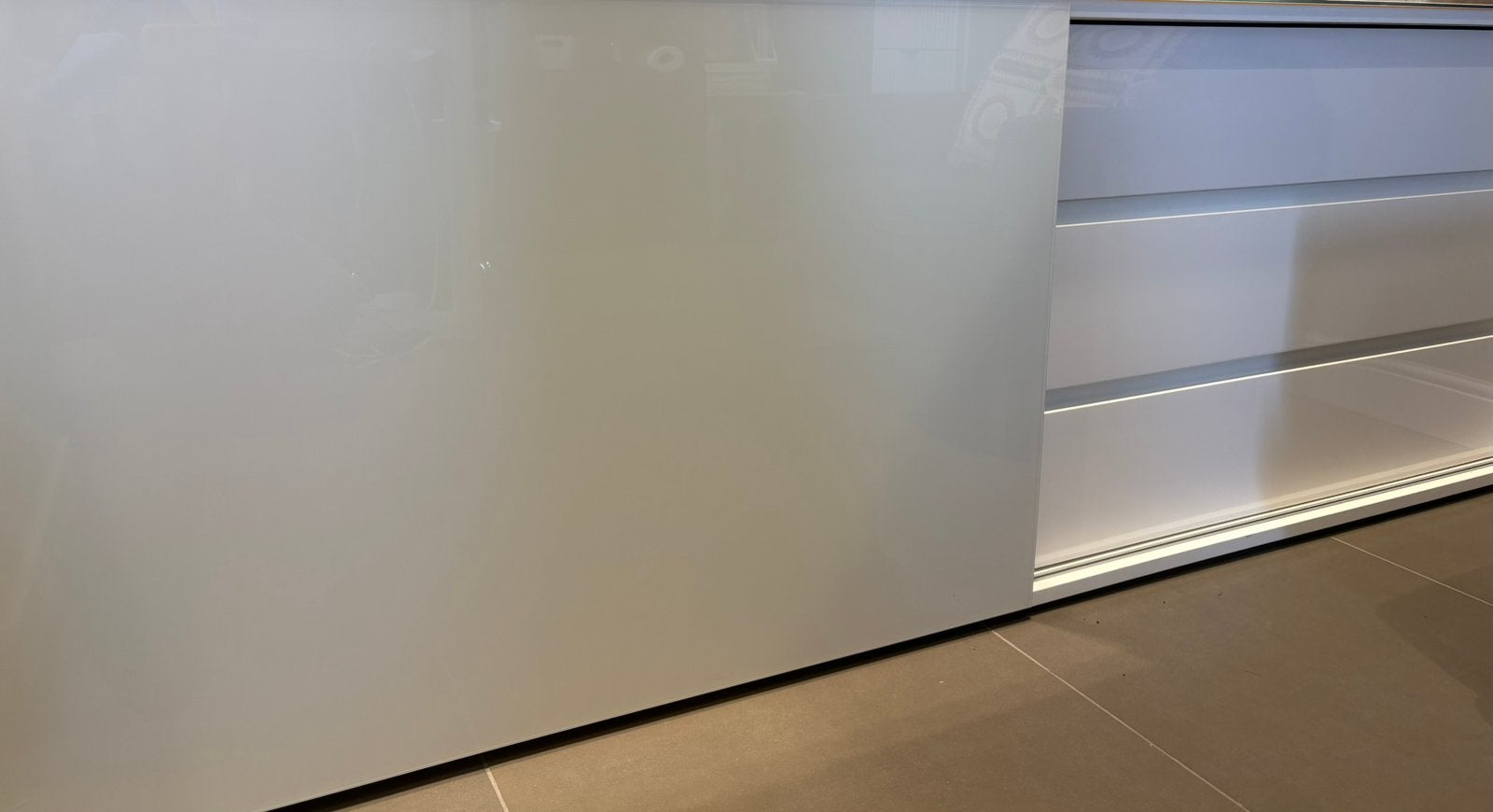 Italiaans design hoogglans dressoir, Huis en Inrichting, Ophalen, Hoogglans, Met lade(s), Zo goed als nieuw